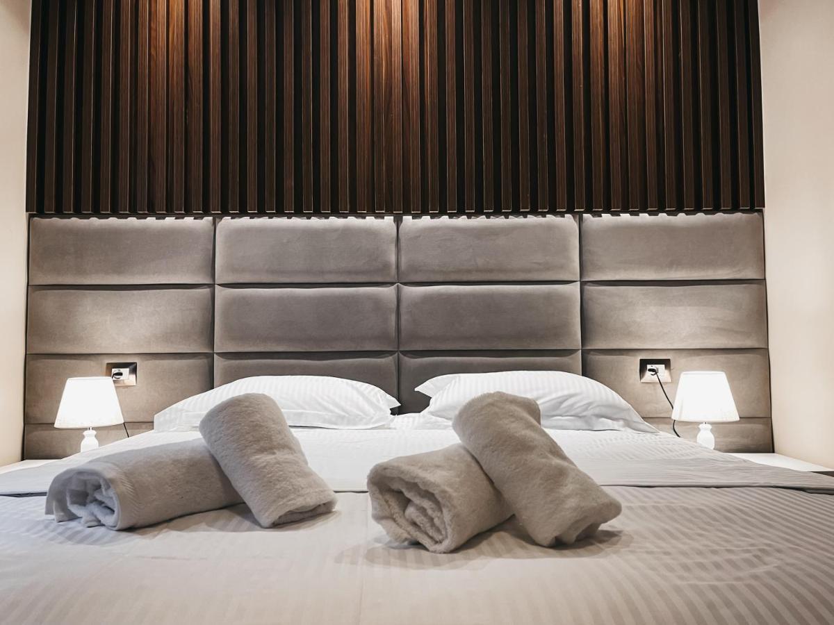 טיראנה Amansar Boutique Hotel מראה חיצוני תמונה