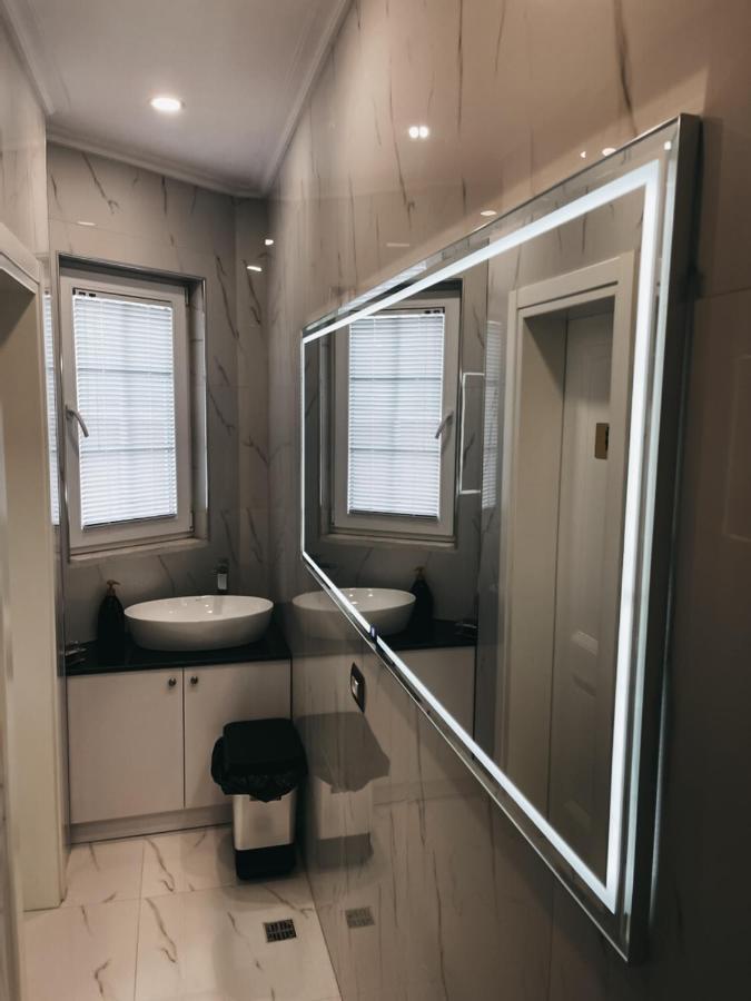 טיראנה Amansar Boutique Hotel מראה חיצוני תמונה