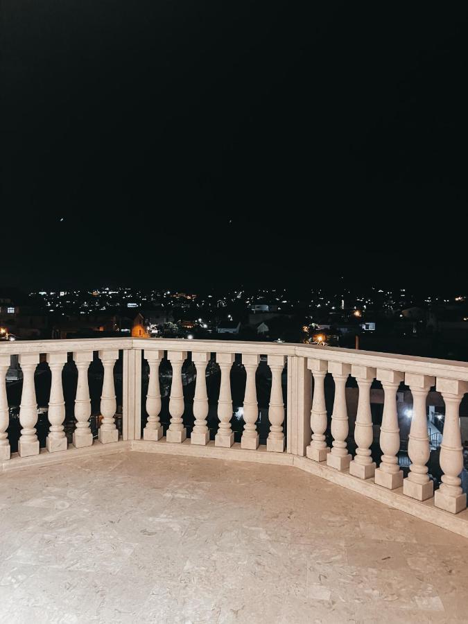 טיראנה Amansar Boutique Hotel מראה חיצוני תמונה