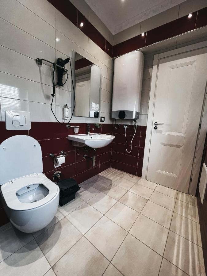 טיראנה Amansar Boutique Hotel מראה חיצוני תמונה