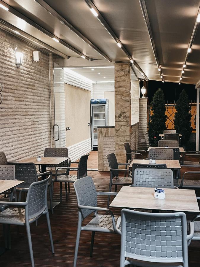טיראנה Amansar Boutique Hotel מראה חיצוני תמונה