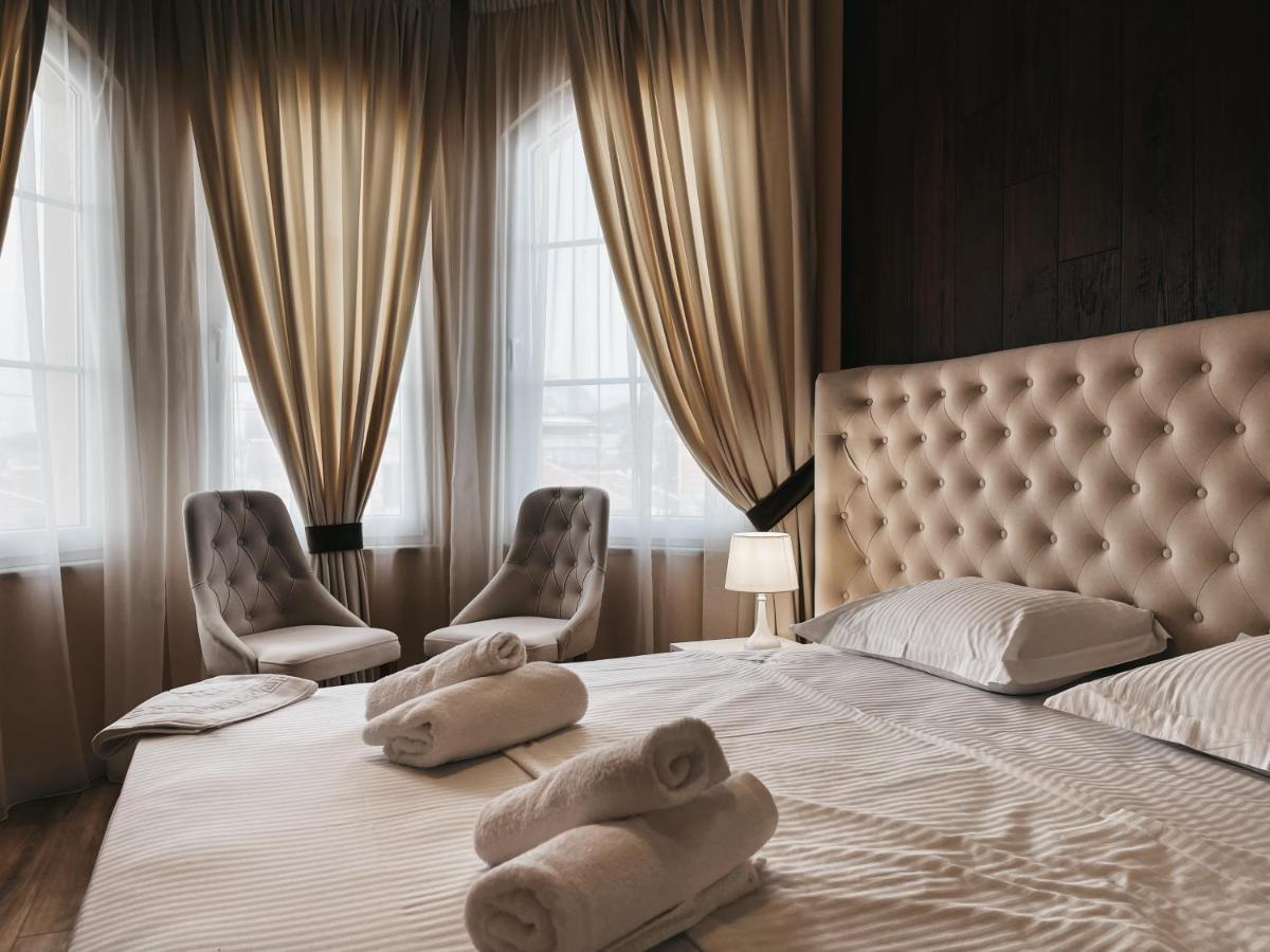 טיראנה Amansar Boutique Hotel מראה חיצוני תמונה