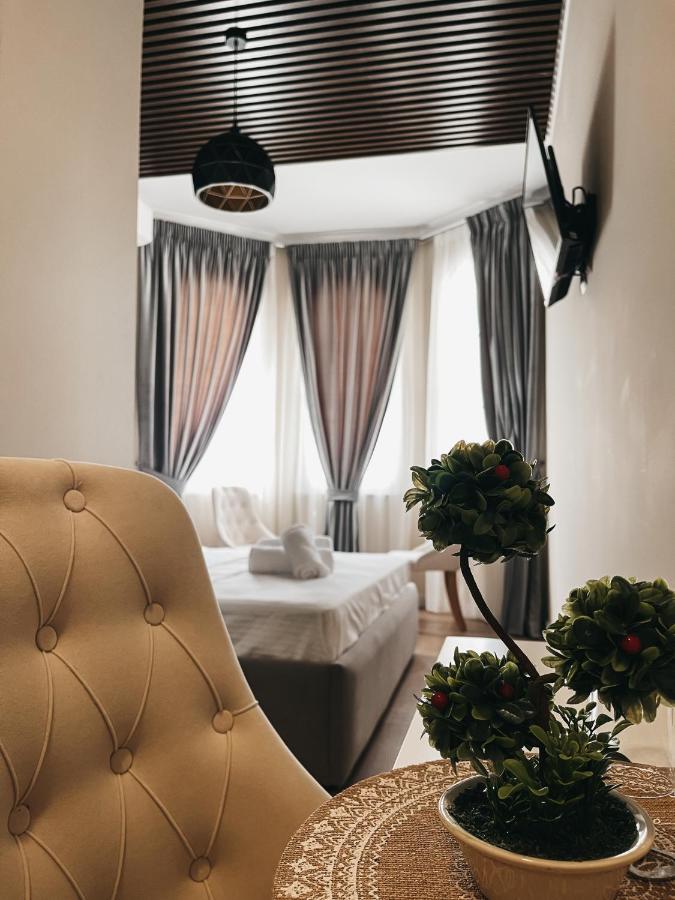 טיראנה Amansar Boutique Hotel מראה חיצוני תמונה