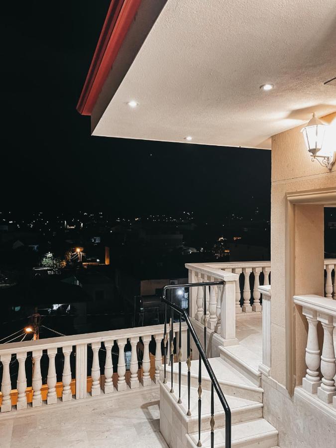 טיראנה Amansar Boutique Hotel מראה חיצוני תמונה