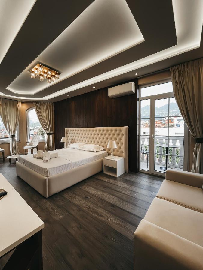 טיראנה Amansar Boutique Hotel מראה חיצוני תמונה